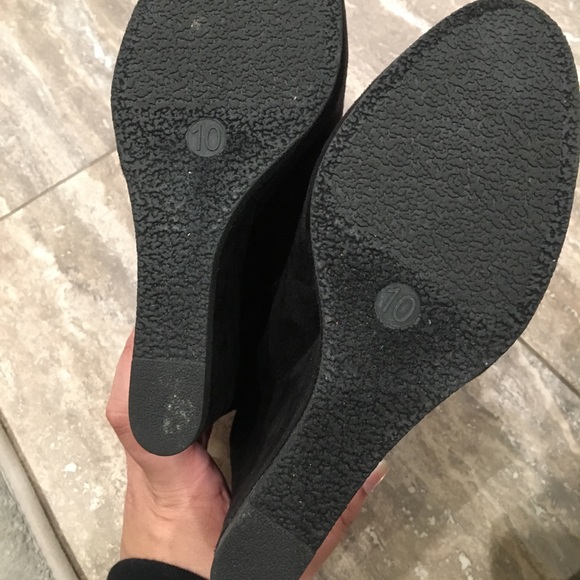 Suede Wedge Booties (size 10) - Picture 3 of 7